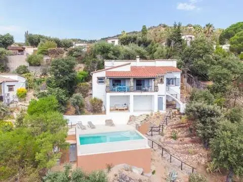 Chalet en Carrer del Baix Ebre