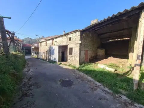 Chalet en calle Lugar Manselle, 79