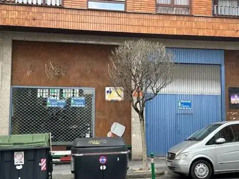 Local comercial en Doneperiaga-Deustuibarra (San Pedro-La Ribera)