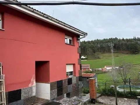 Chalet en calle La Reguera, 3