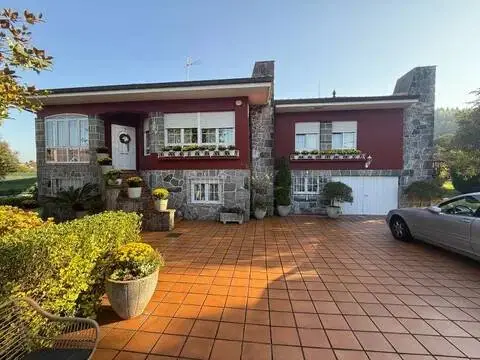 Chalet en Castrillón