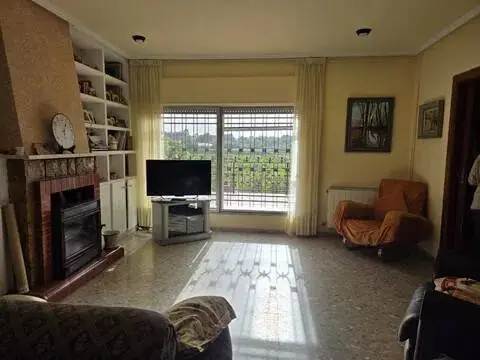 Chalet en Valencia de Las Torres