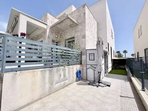 Casa en Aguas Nuevas-Torreblanca-Sector 25