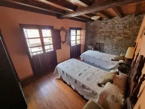 Chalet en Villanueva de Santo Adriano