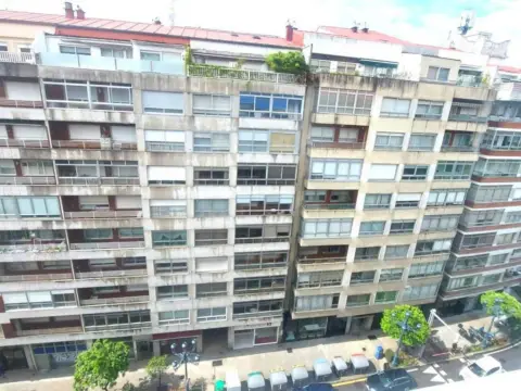 Piso en Avenida de García Barbón, 96