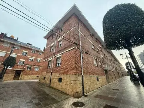 Piso en Ciudad-Naranco-Vallobín