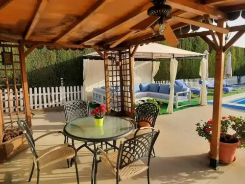 Chalet en Lucena