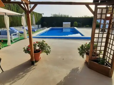 Chalet en Lucena