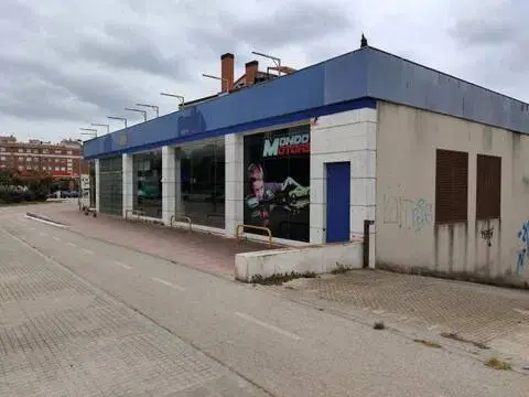 Local comercial en Avinguda Vila de Blanes