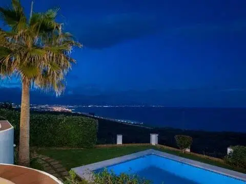 Chalet en calle Urb La Paloma, 93