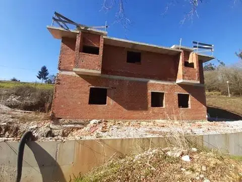 Chalet en San Claudio-Trubia-Las Caldas