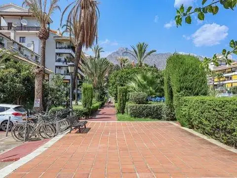 Piso en Lomas de Marbella Club-Puente Romano