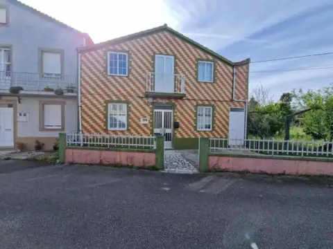 Chalet en calle Estrada Xeral Cabo de Cruz Pesqueira, 53