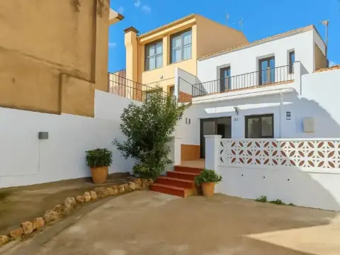 Chalet en Sant Jaume dels Domenys