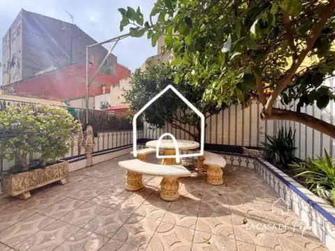 Chalet en Viladecans