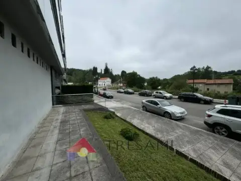 Local comercial en calle Tapia de Casariego