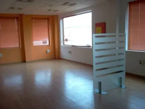 Local comercial en calle de Juan Anglada