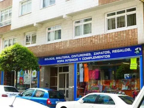 Local comercial en Os Mallos-A Falperra