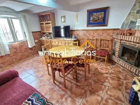 Chalet en Cerezo de Río Tirón