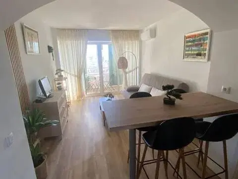 Piso en calle calle Cap Ponent, 11