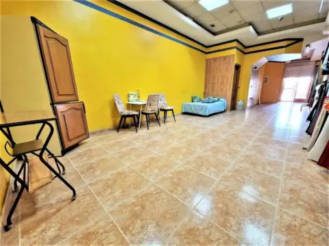 Local comercial en Lorca