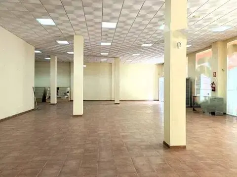 Local comercial en Florida-Ciudad de Asís