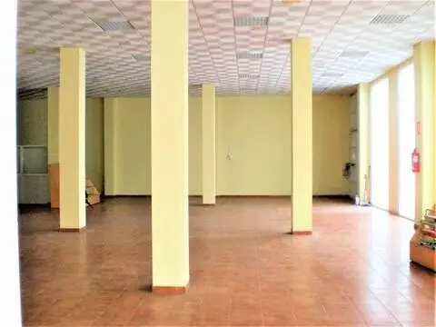 Local comercial en Florida-Ciudad de Asís