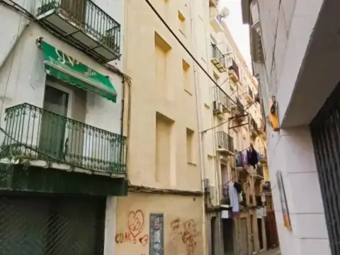 Edificio en Carrer La Palma