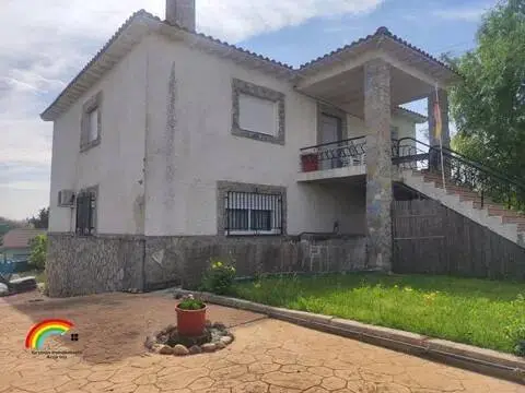 Chalet en Escalona