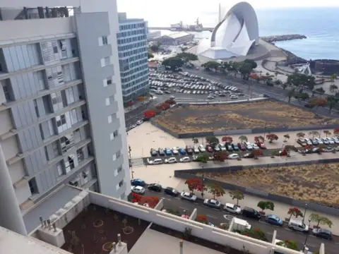 Piso en calle de Celia Cruz