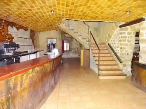 Local comercial en Cretas