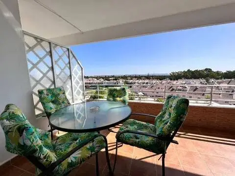 Piso en Avenida Santa María del Mar, 3