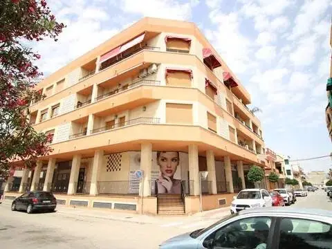 Nave industrial en Dolores