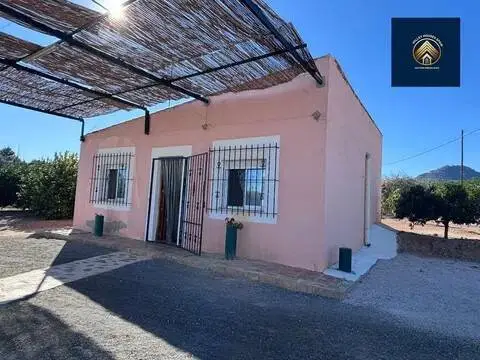 Casa rústica en Blanca