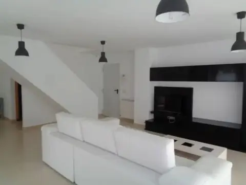 Chalet en Cuzcurrita de Río Tirón