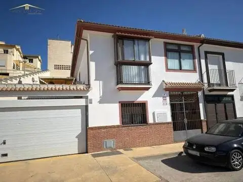 Casa adosada en Pizarra