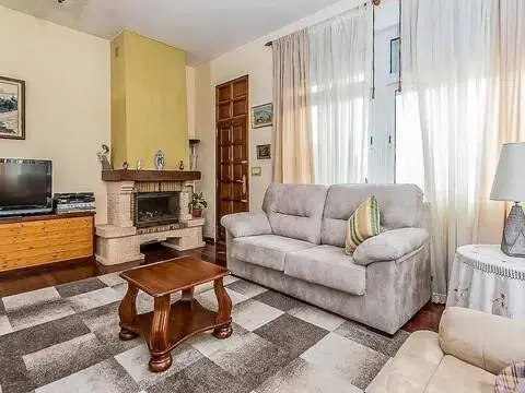Chalet en calle Limodre, 4