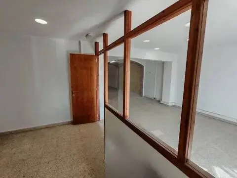 Local comercial en La Roca del Vallès