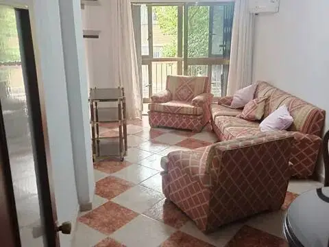 Piso en Santa Rosa-Valdeolleros
