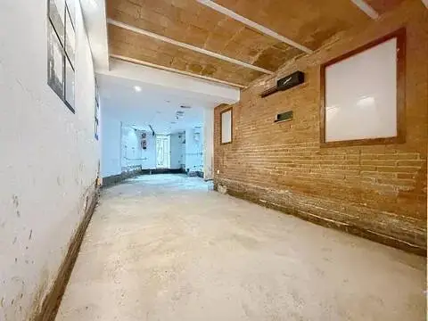 Local comercial en Carrer del Comte d'Urgell