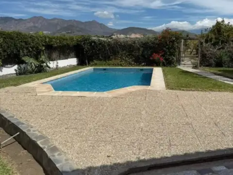 Chalet en calle Quijote