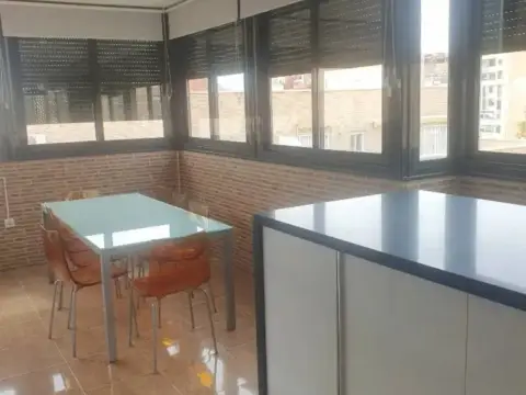 Ático en calle Escocia