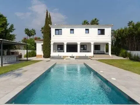 Chalet en Los Naranjos-Las Brisas