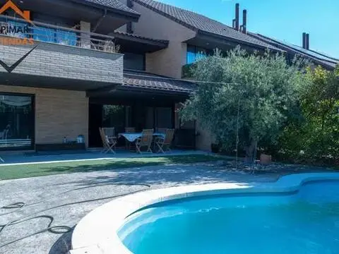 Chalet en Villanueva de Gállego