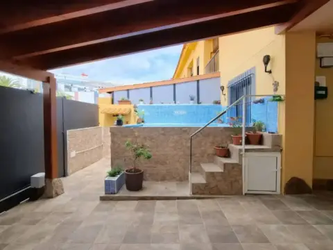 Chalet en Añaza-Acorán