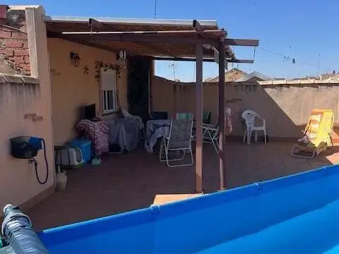 Chalet en calle de Granada