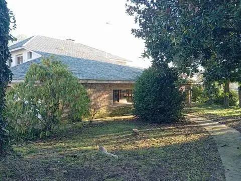 Chalet en calle O Carballo, 45