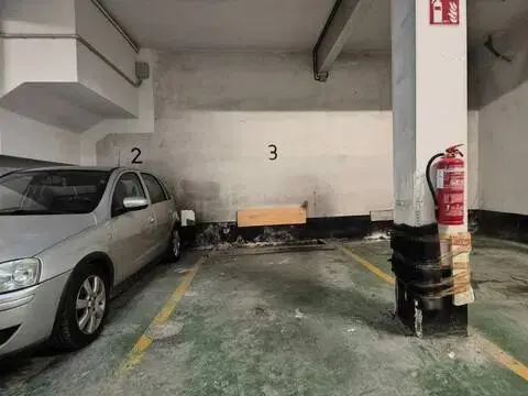 Garaje en calle de Alfredo Marín