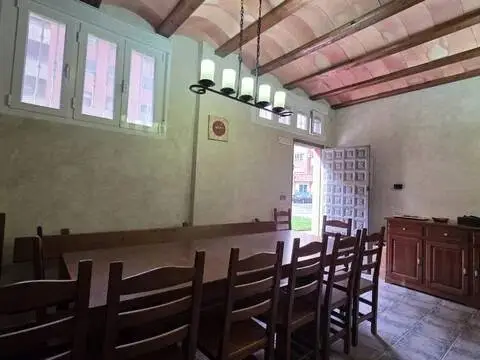 Local comercial en Cascajos-Piqueras