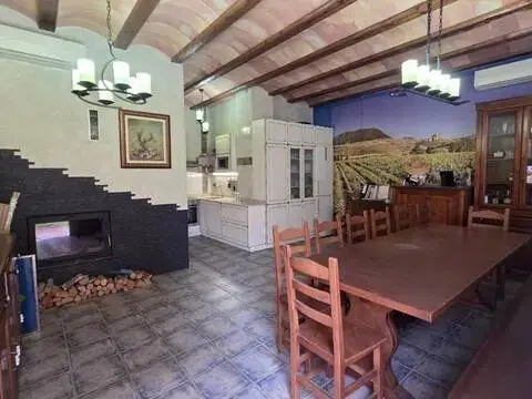Local comercial en Cascajos-Piqueras